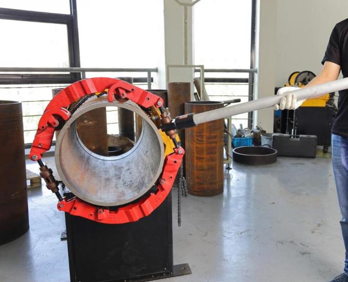Tight Space Rapid Cutting 18" Pipe Cold Cutting Machine